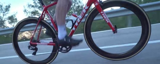Meilleurs roues pour vélo de route + [Guide d’achat]